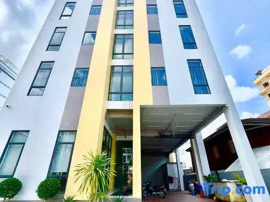 C-Hotel