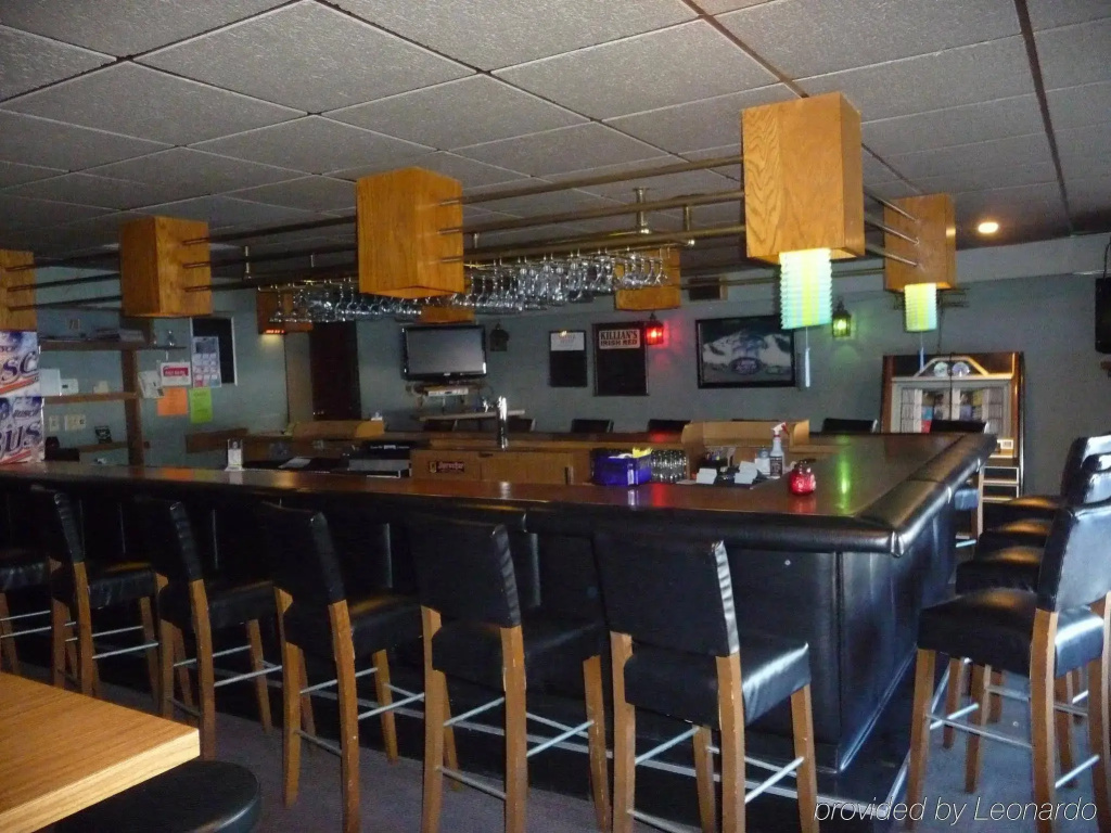 Shawano Four Seasons Hotel