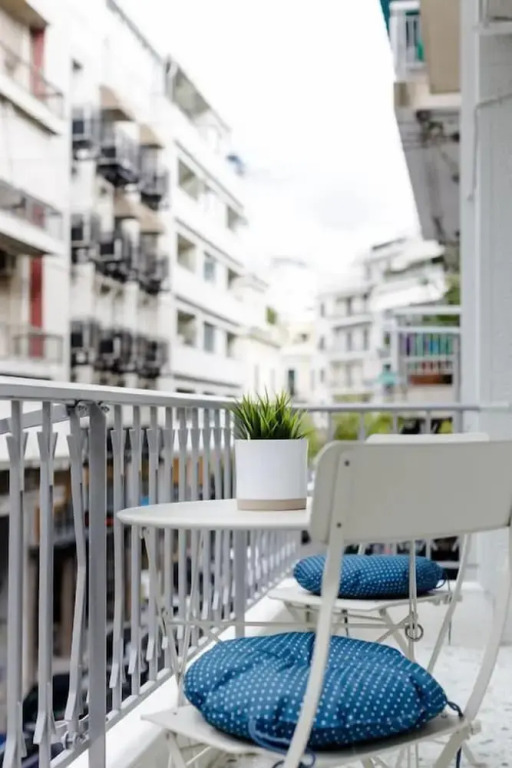 UPSTREET Hidesign Acropolis Apartment