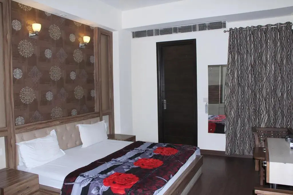 OYO 11629 Hotel Sunshine Inn