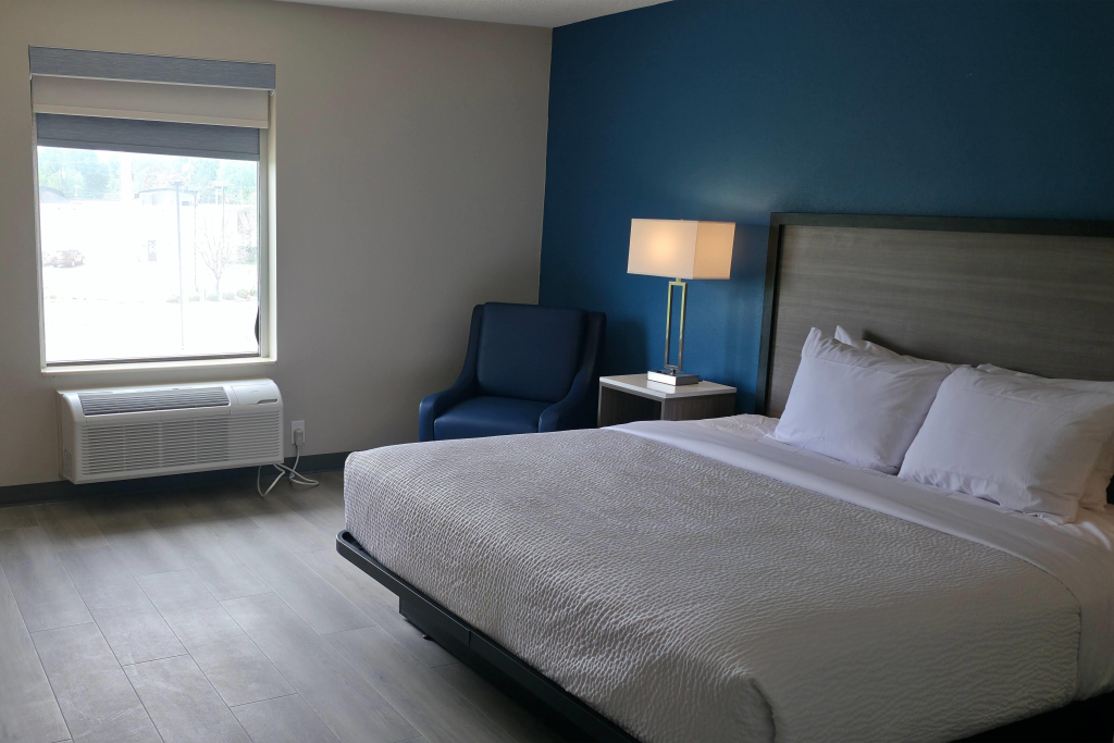 Baymont by Wyndham Louisville Southwest