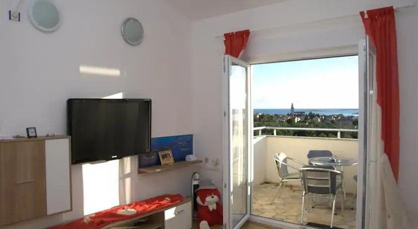Apartments Zrakic