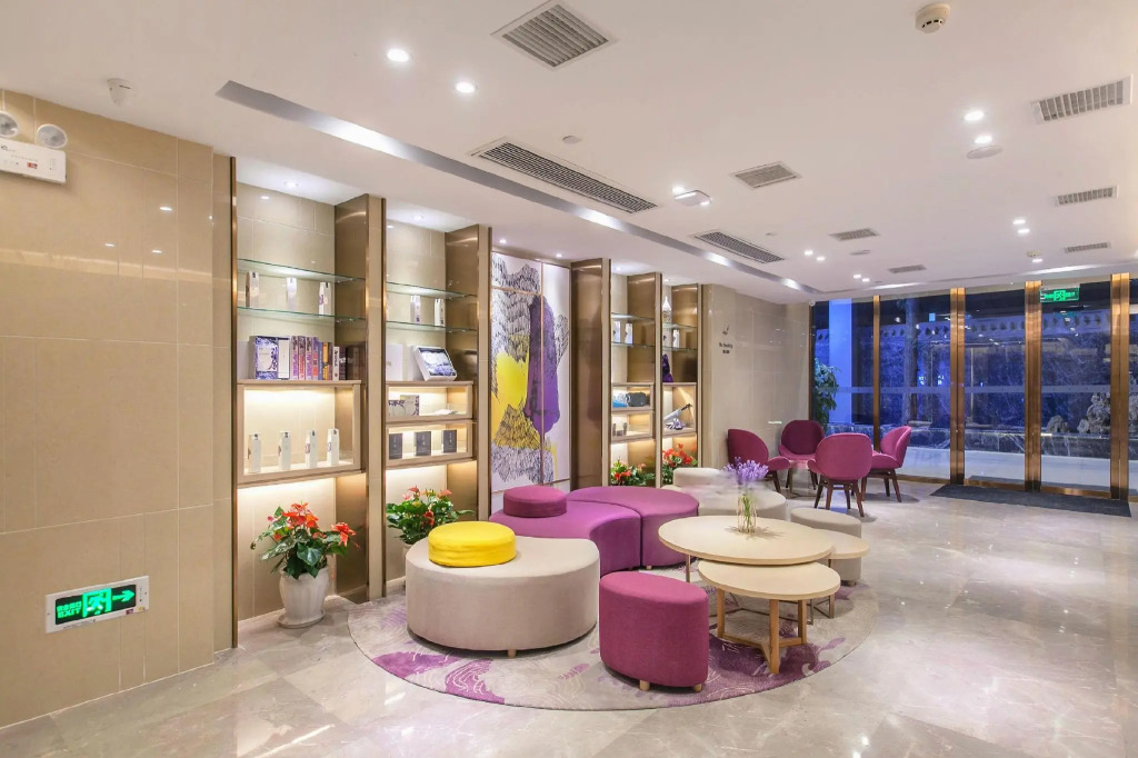 Lavande Hotels Wuhan Guanggu Yangjiawan Metro Station