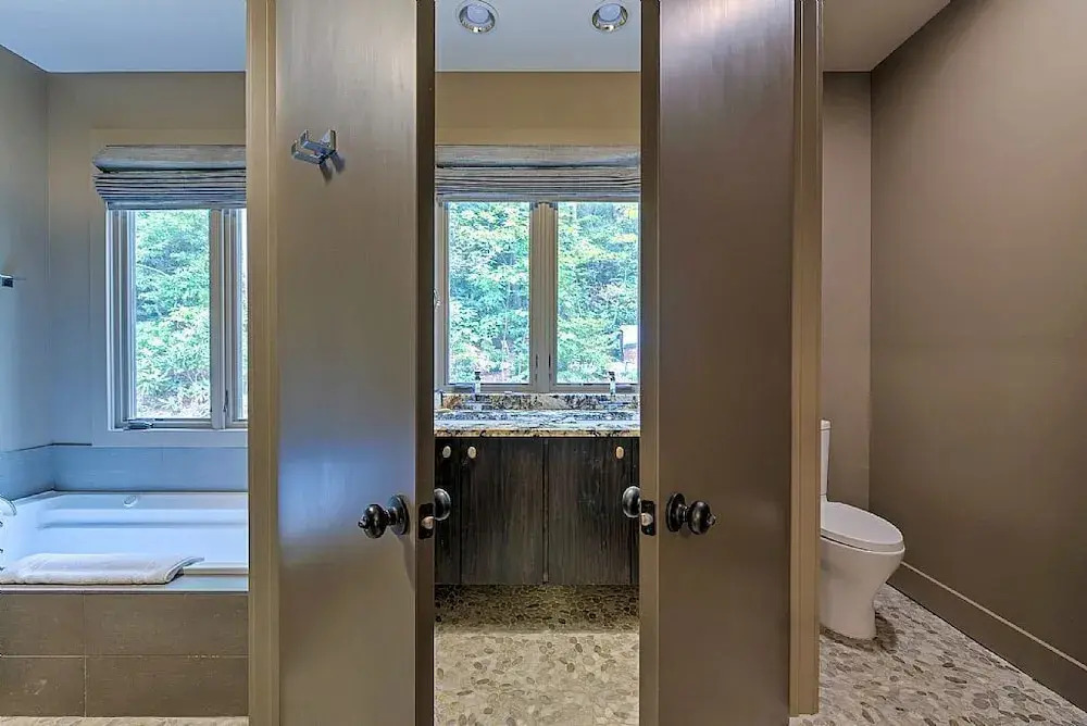 Mountain Cove 7 Bedroom Home