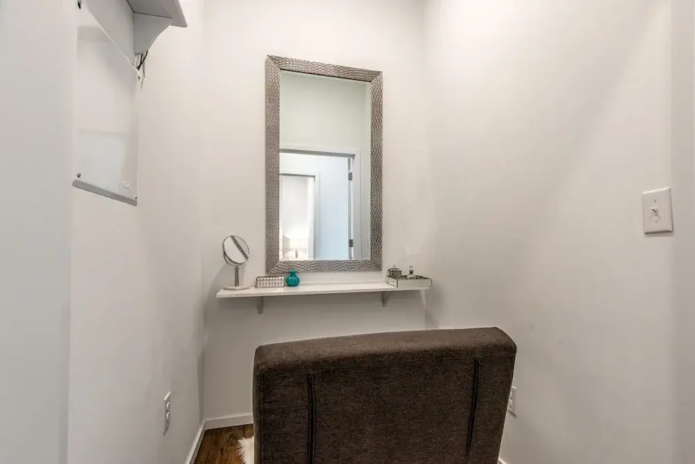 Illume Ultramodern Community Poolside Patio 1 Bedroom Condo