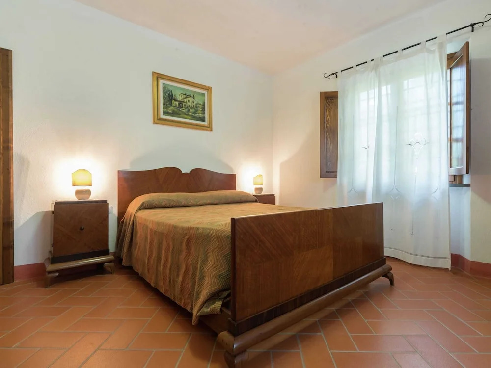Escape in Rosignano Hills