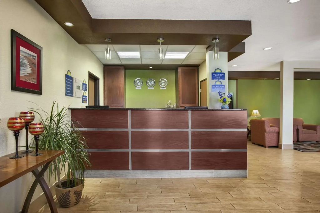 Quality Inn & Suites Benton Harbor - St Joseph