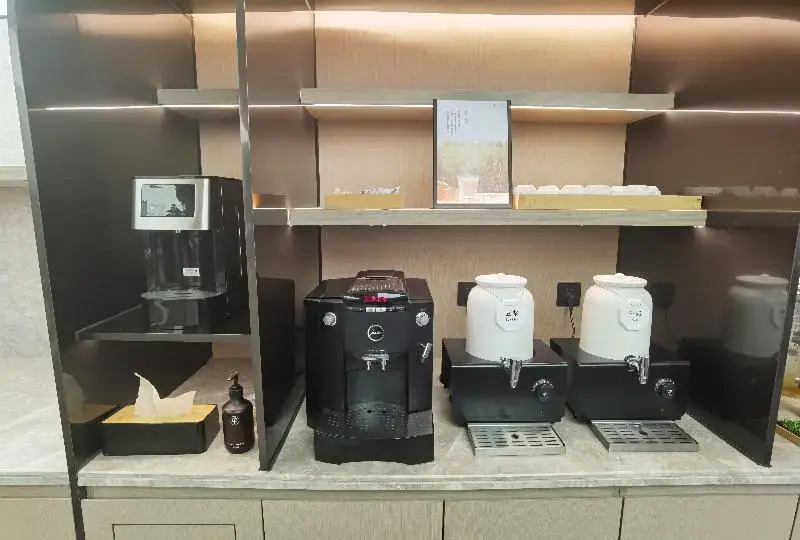 厦门火车站明发广场亚朵酒店