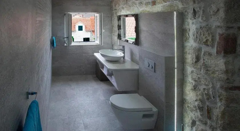 Veli Varos Apartments