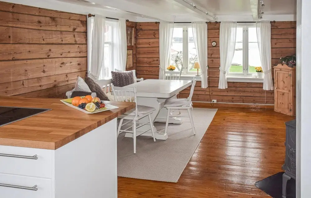 3 Bedroom Cozy Home In Lindesnes