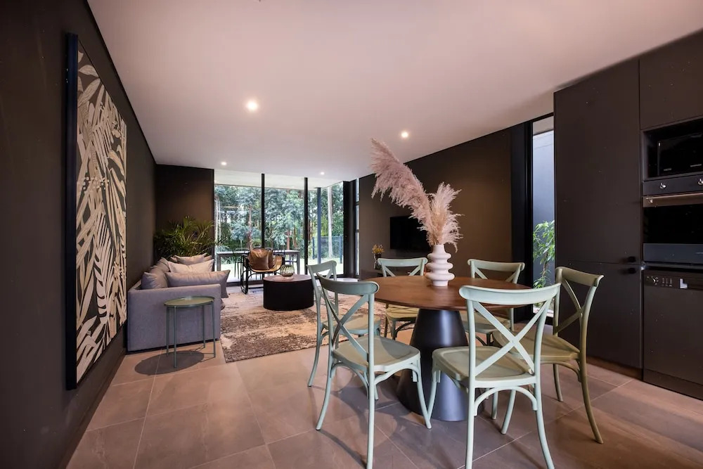 The Woods Luxury Homes - Elaleni Estate