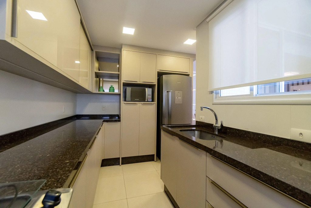 Varandas do Atlântico - Confortável Apartamento em Condo Pé na Areia