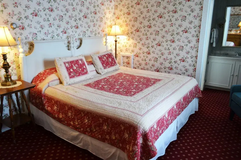 Bay View Inn