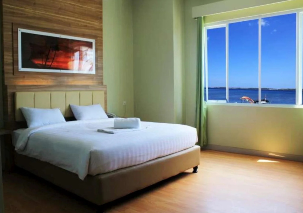 Pare Beach Hotel