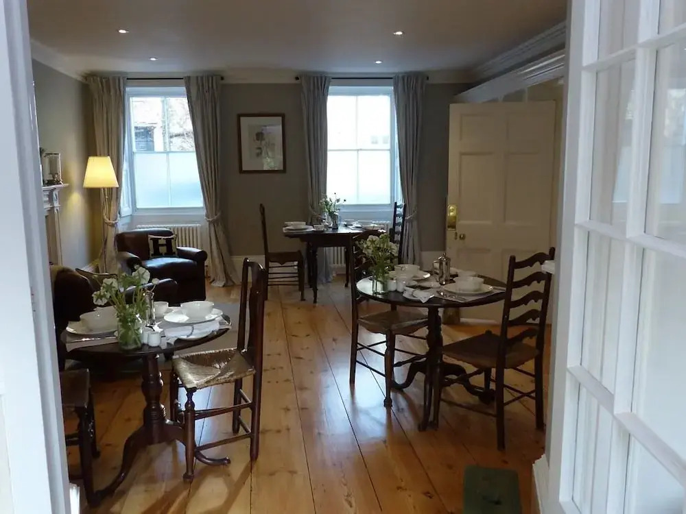 B&B at Witney House
