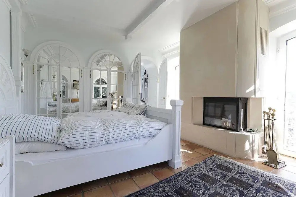 Luxury Italian Lakes Villa With Pool. 360 Degree Views. Sleeps 11