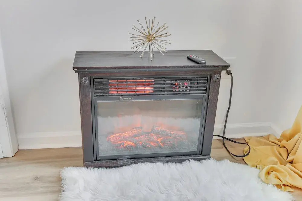 Cozy Inwood Apartment: History, Hiking & Wine!