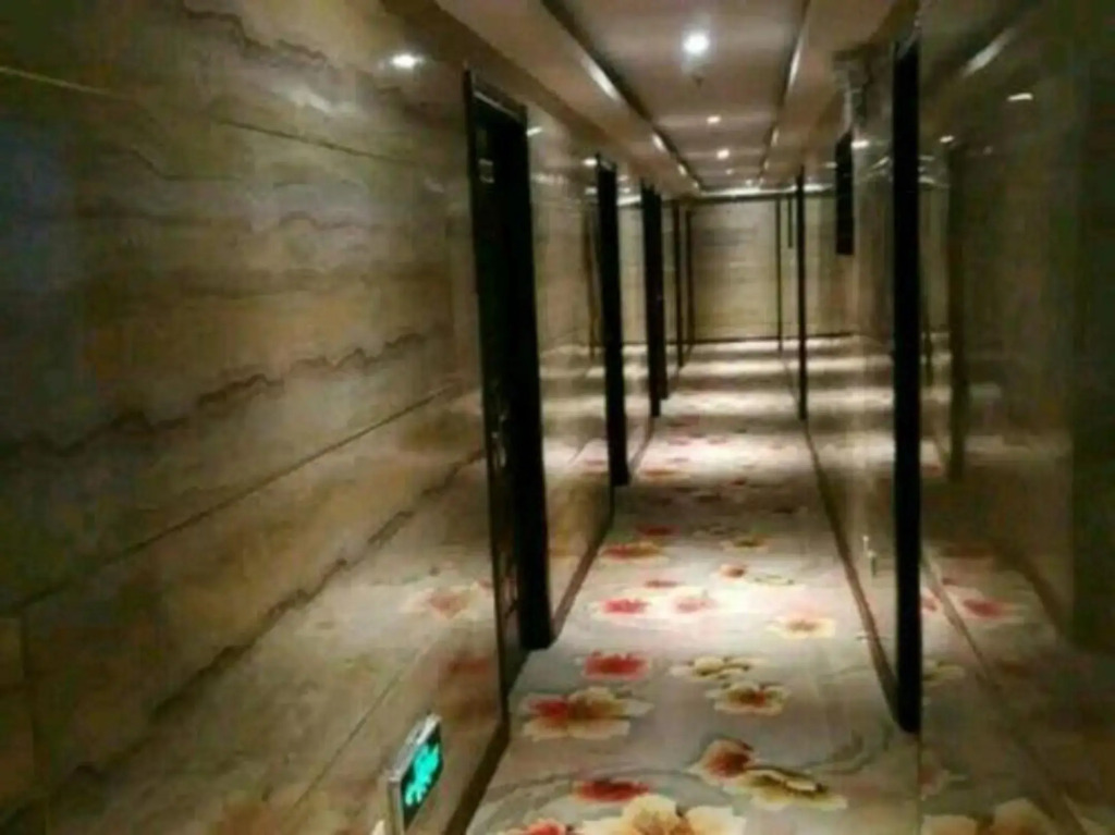 100 Inn Liangpin Hotel (Shanghai Qingpu Industrial Park Daying Town)