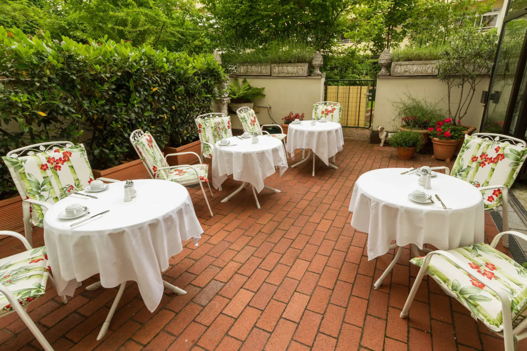 domus Hotel