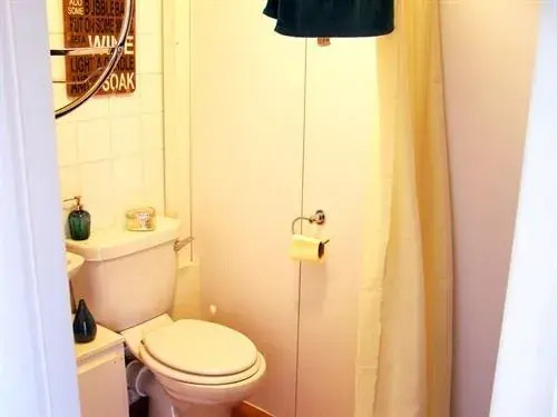 The Olde Sweet Shoppe Guesthouse