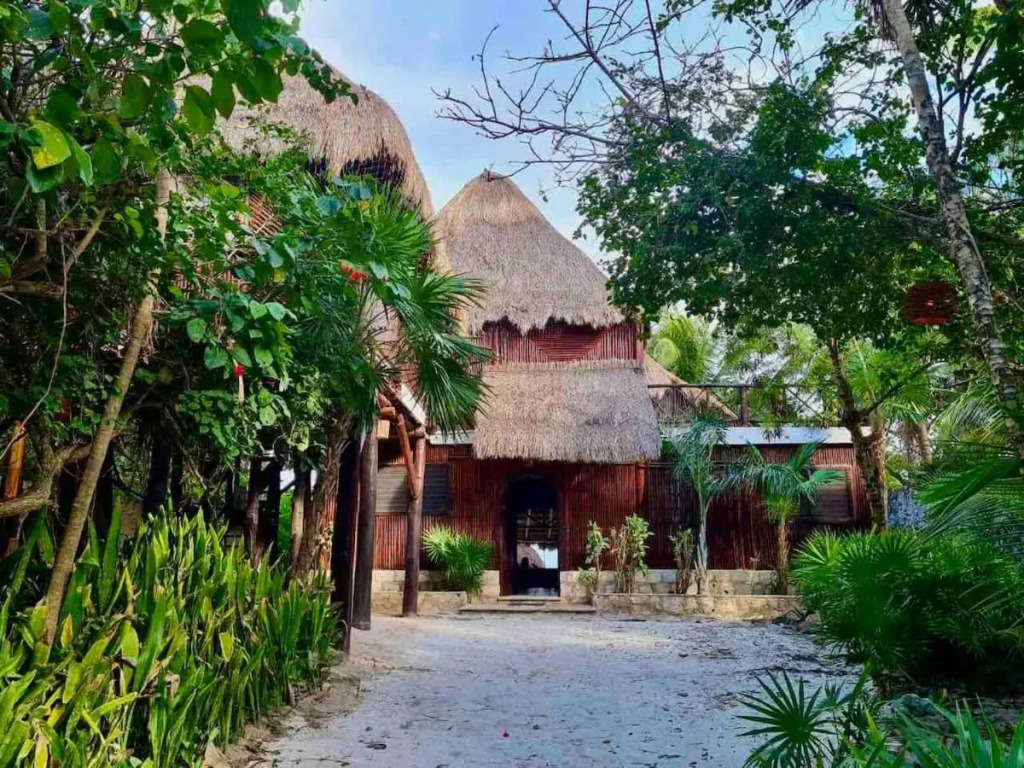 Beachfront bungalows- Soliman Bay