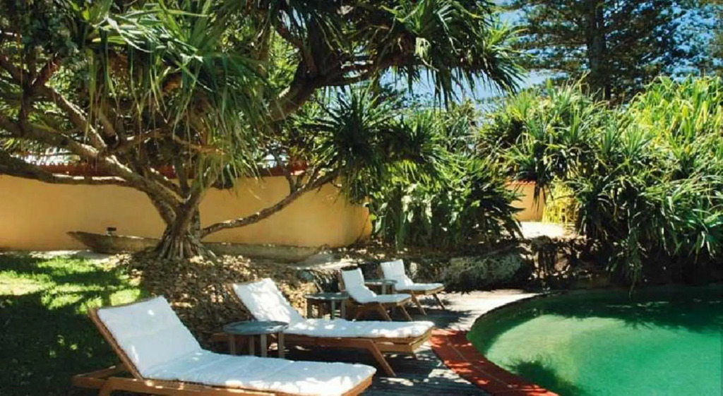 Beach Hotel Resort