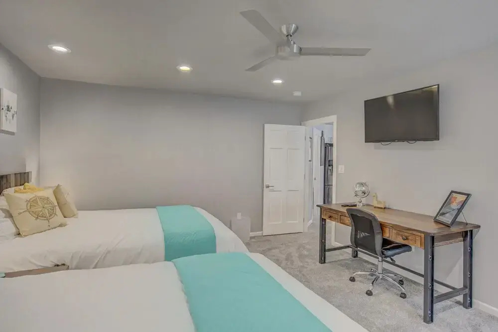 Verdant Oasisluxury, Traveler's Home W/hottub!
