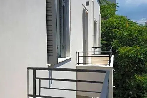 Plues 43 suites Athens / C