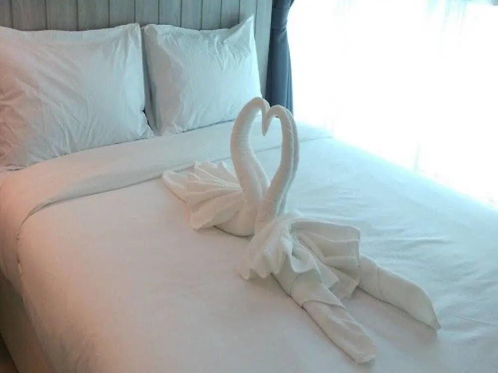Lumpini Parkbeach Pattaya Pool View