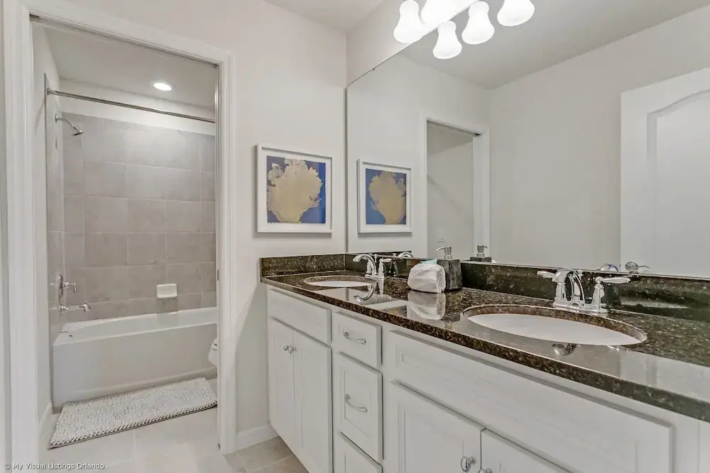 Luxury and Style! BIG Pool Area and Game Room in Solterra 6br/4.5 Bath #7st564