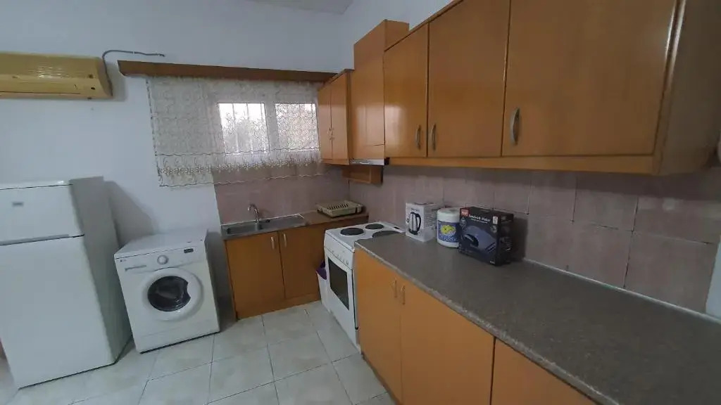 Almiri Apartments By the sea