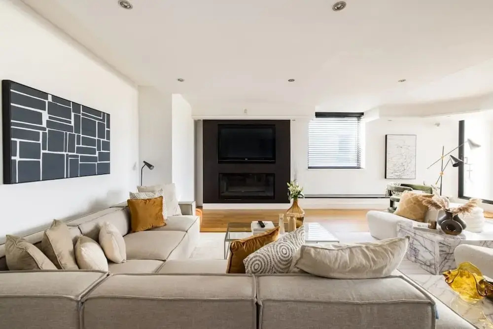 The River Thames View - Stunning 2bdr Flat With Study Room + Balcony