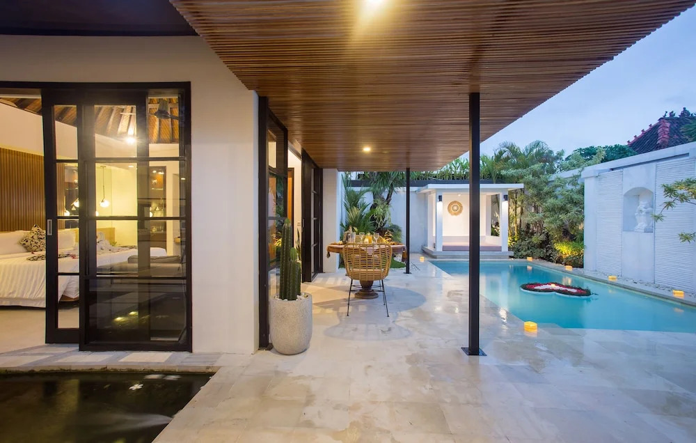 The Kons Villa Bali Seminyak