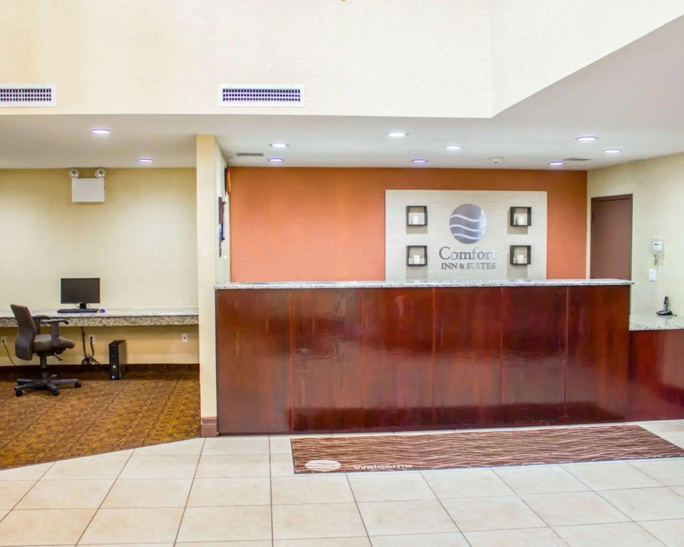 Travelodge by Wyndham Ozone Park