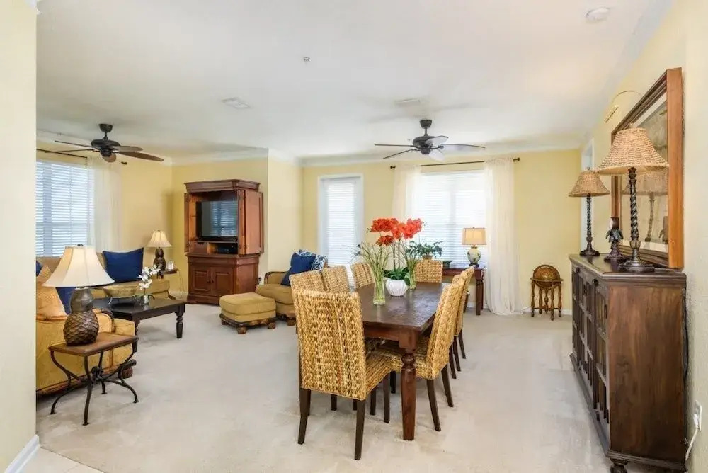 3 Bed 2 Bath Premium Lakeview L 1010 Condo