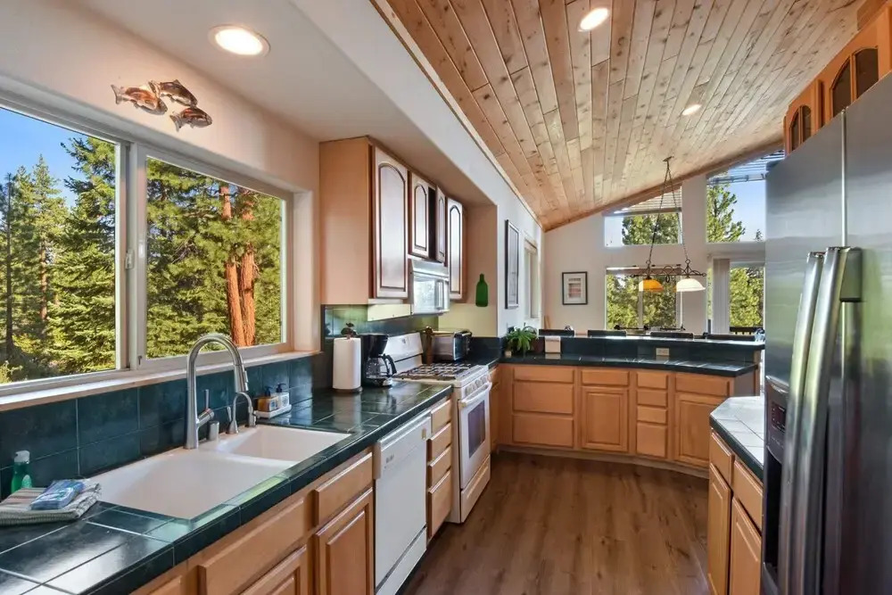 Kingswood Vista