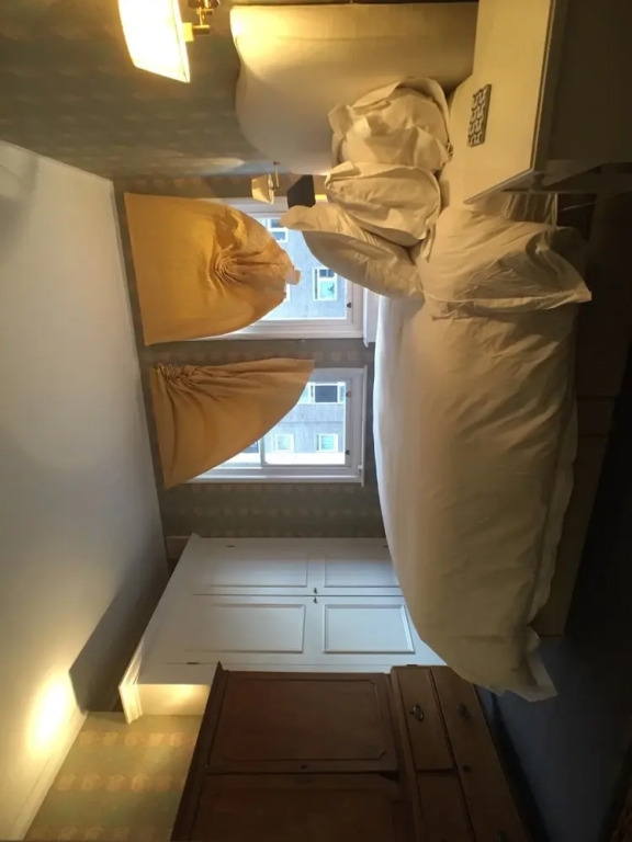Chelsea 2 Bedroom Apartment