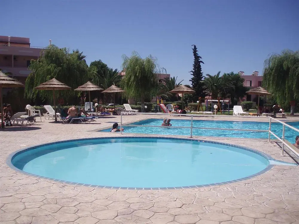 Roselands Hotel