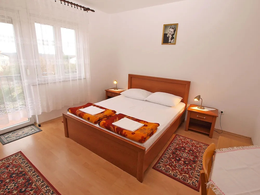 Apartment 359