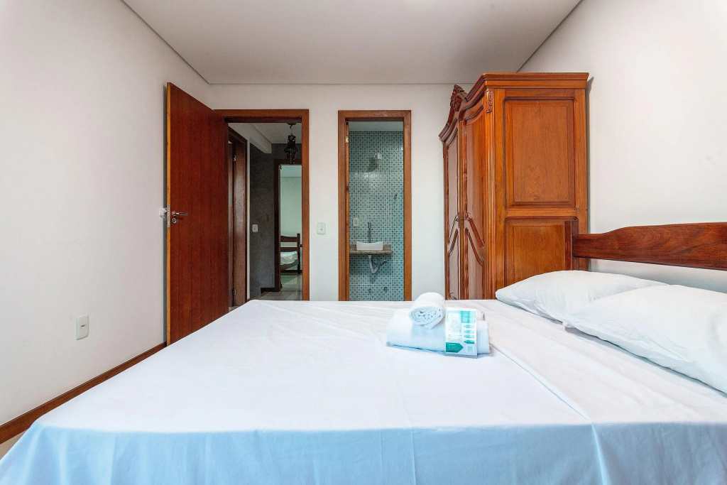 Casa De Alto Padrão A 400 Metros Da Praia Brava