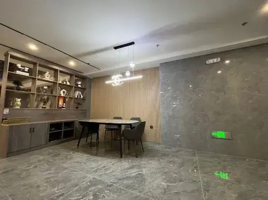 Jinyi Hotel