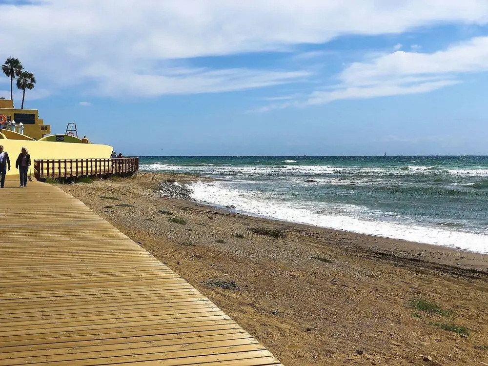 Dona Lola Macarena - Beautiful Frontline beach house between Fuengirola and Marbella - CS100