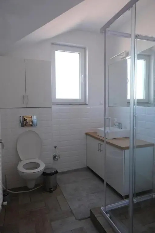 Solomon Apartments Room nr 5