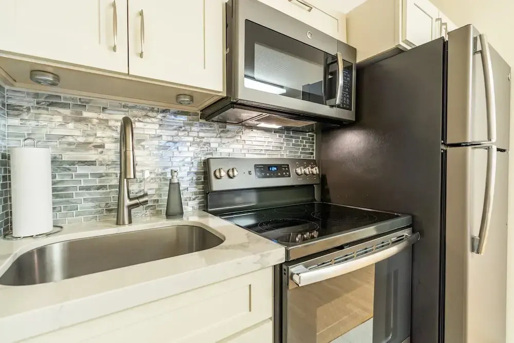 Spacious Downtown Executive Retreat Free Parking