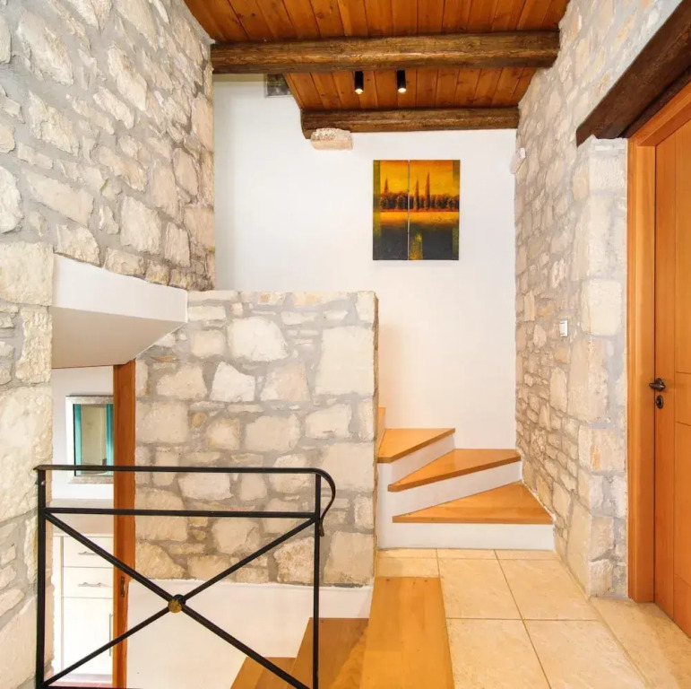 Villa Fegari - Delightful 1 Bedroom Stone House