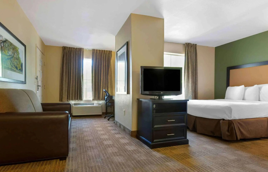 Extended Stay America Select Suites - Phoenix - Airport - E Oak St