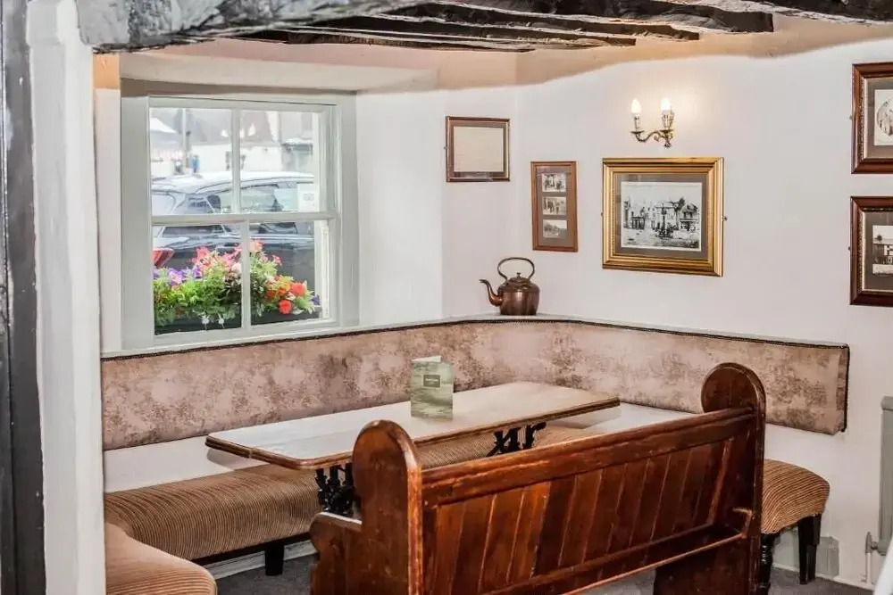 The Black Cockerel Inn