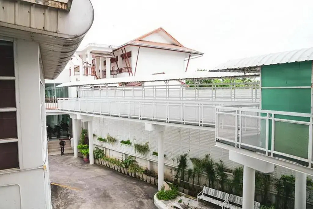 V-Verve Service Apartment Hotel