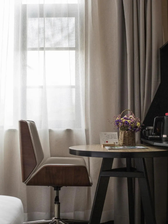 IU Hotel·Kunming Yuantong Mountain Cuihu Park