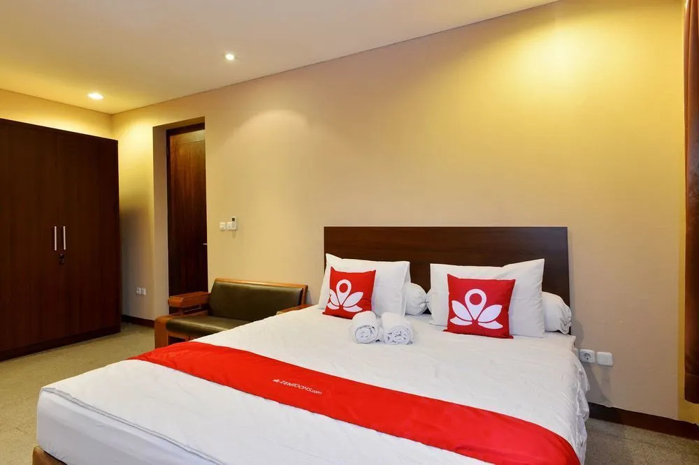 ZEN Rooms Terogong Near Pondok Indah